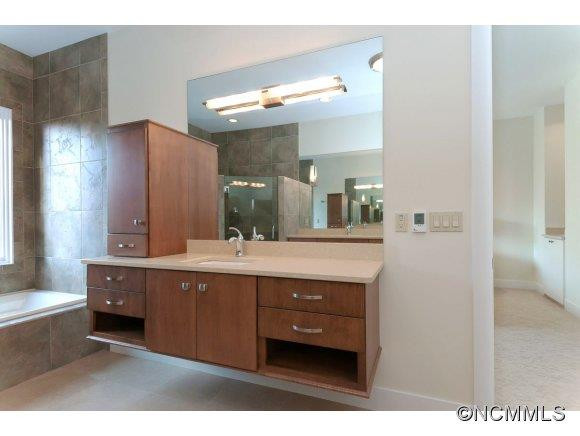24 Macallan Lane - Photo 12