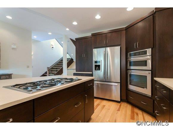 24 Macallan Lane - Photo 8