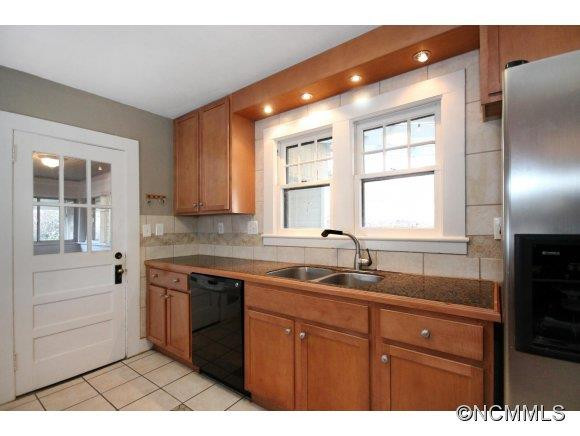 436 New Haw Creek - Photo 3