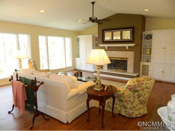 1848 Campbell Drive - Photo 17