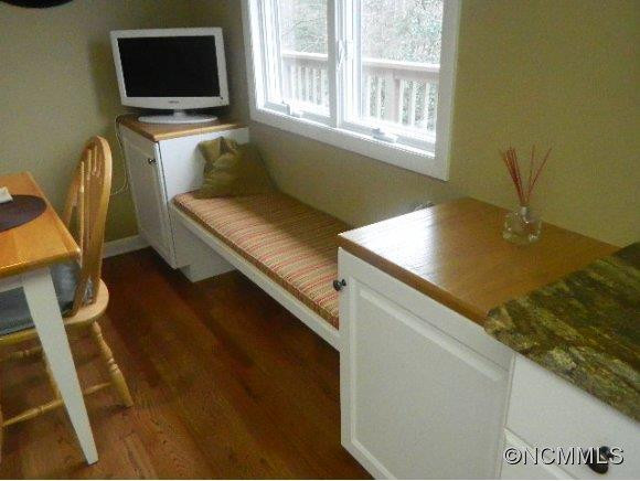 1848 Campbell Drive - Photo 18