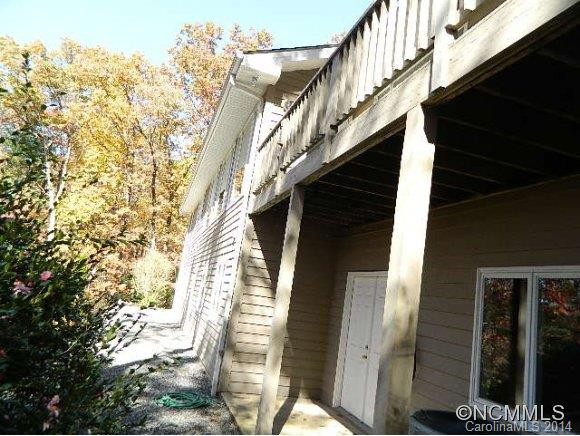 1848 Campbell Drive - Photo 3
