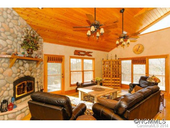 1021 Grandview Rd - Photo 4