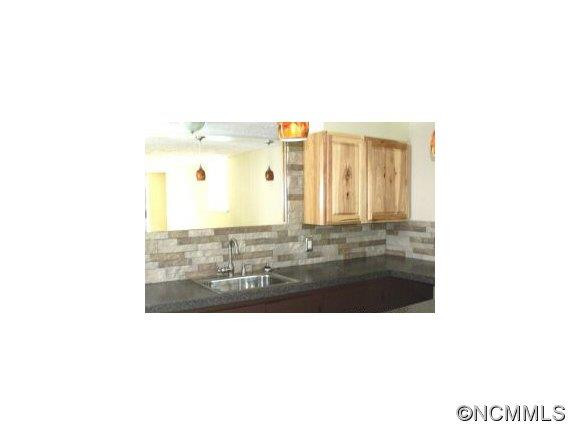 1732 Haywood Road - Photo 11