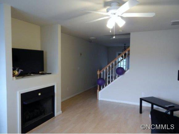 31 BIRKSHIRE WAY - Photo 2