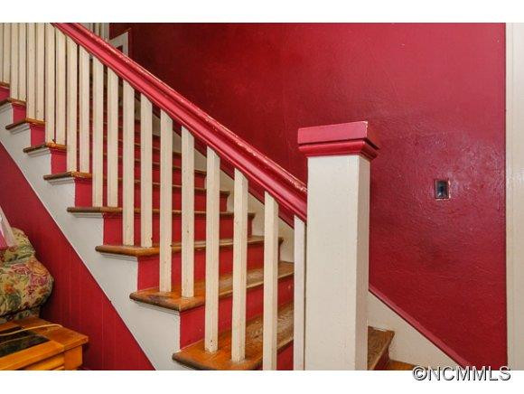 23 Robindale Avenue - Photo 7