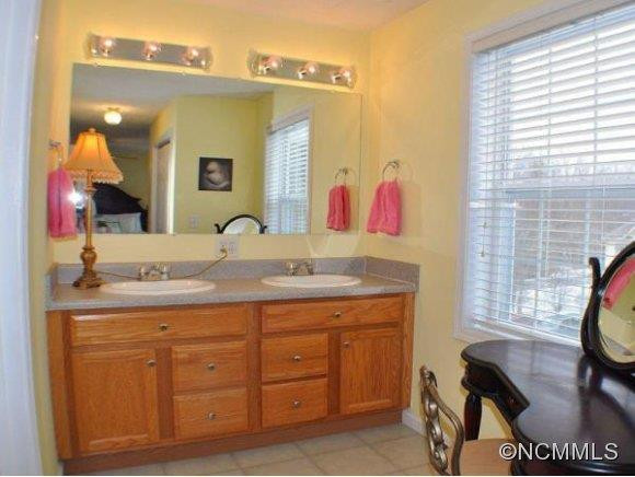 307 TANBRIDGE ROAD - Photo 8