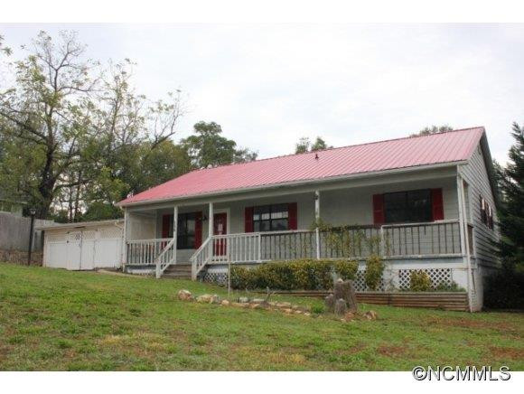 114 Falcon Lane