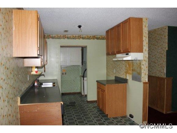 114 Falcon Lane - Photo 3