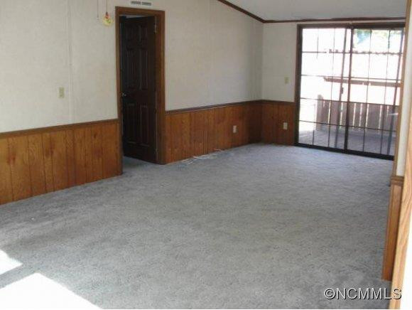 518 CAROLINA CIRCLE - Photo 4
