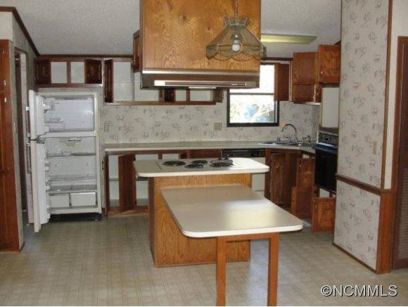 518 CAROLINA CIRCLE - Photo 5