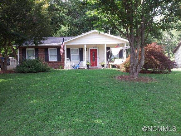 4 Waterford Ct