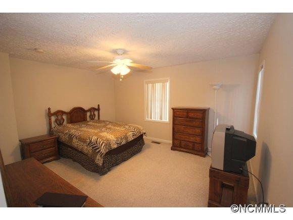 26 Smoke Tree Road - Photo 3