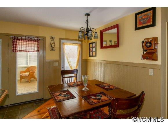 1824 Gilliam Mountain Road - Photo 7