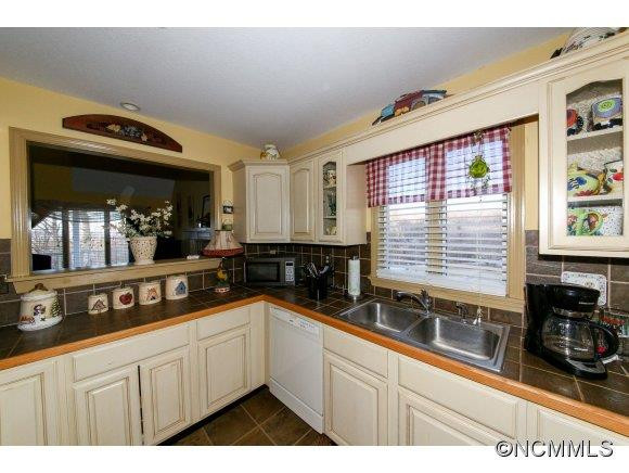 1824 Gilliam Mountain Road - Photo 10