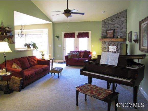 109 Cyprus Creek Lane - Photo 2