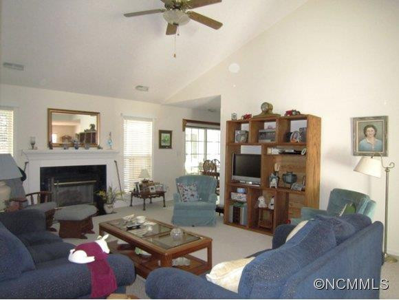 134 Stonehollow Road - Photo 2