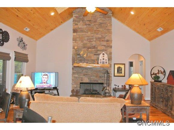 1069 Soquili Drive - Photo 4
