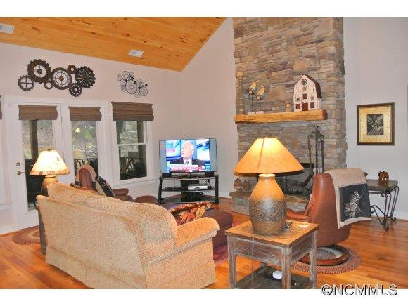 1069 Soquili Drive - Photo 5