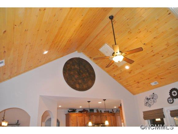 1069 Soquili Drive - Photo 6