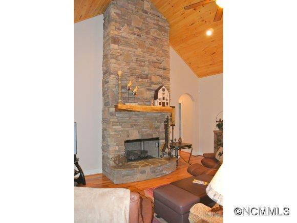 1069 Soquili Drive - Photo 7