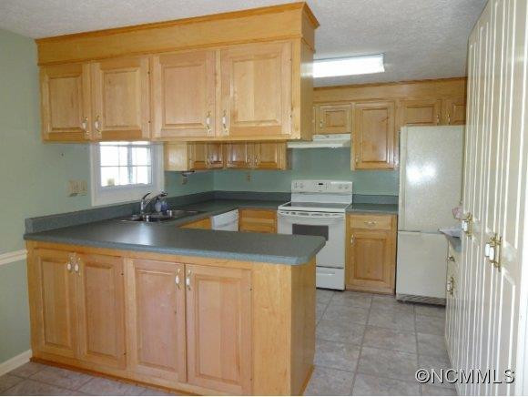 228 DUNDEVE CIRCLE - Photo 6