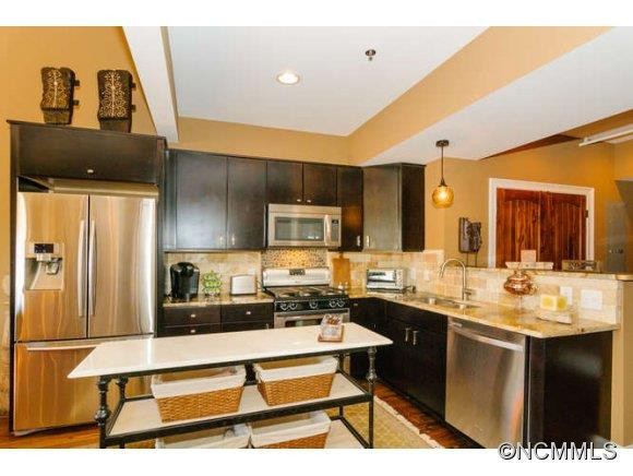 56 Patton Avenue, # 403 - Photo 4