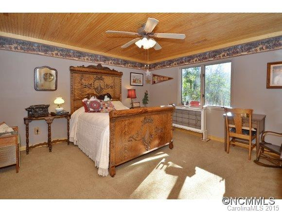 112 Amakola Court - Photo 10