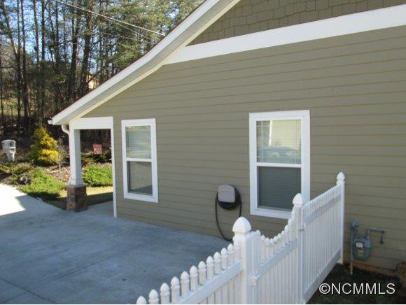 138 Lower Grassy Branch - Photo 14