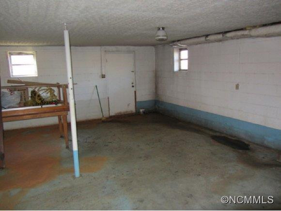 225 Wells Drive - Photo 16
