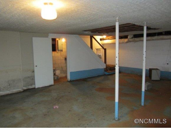 225 Wells Drive - Photo 17