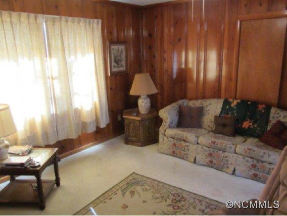 225 Wells Drive - Photo 3