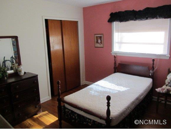 225 Wells Drive - Photo 9