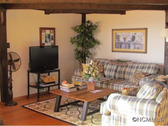 3215 Skyuka Mountain Road - Photo 3
