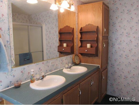 4492 Theron Dr - Photo 11