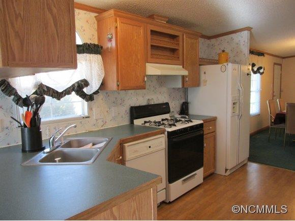 4492 Theron Dr - Photo 7