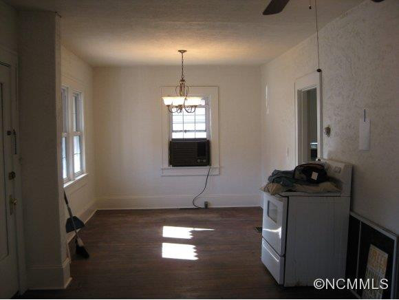 159 Sulphur Springs Road - Photo 2