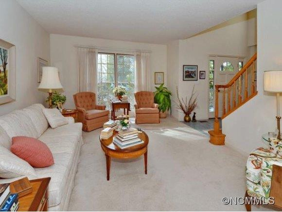 18 SUNNY RIDGE - Photo 4