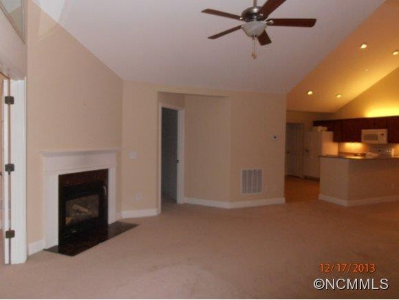 207 Summerfield Place - Photo 3
