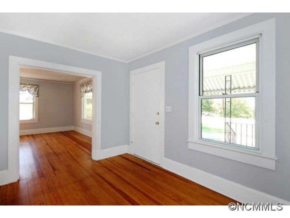 295 Shelburne Road - Photo 4