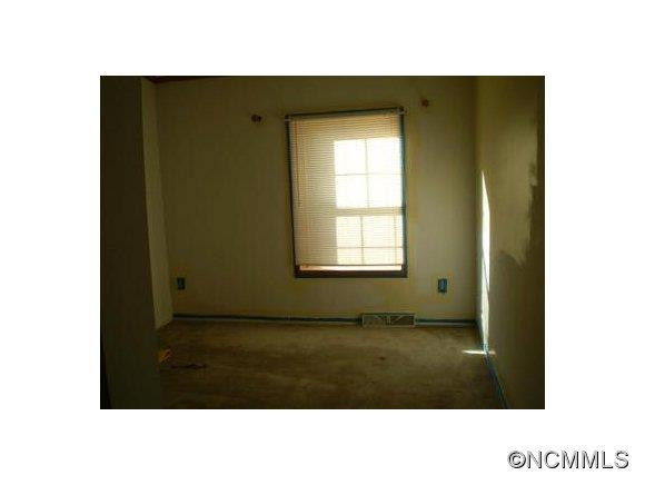 4 Kenland Road - Photo 5