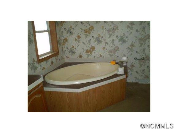 4 Kenland Road - Photo 6