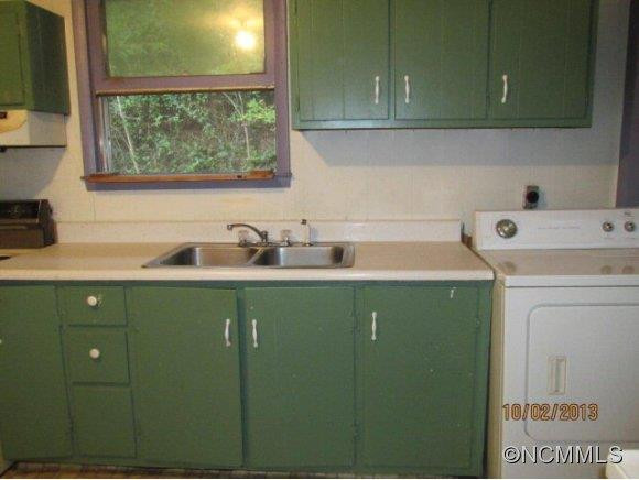 236 Browning Road - Photo 3