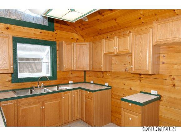 196 Friar Tuck Lane - Photo 12