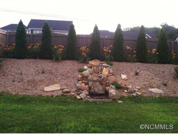 26 Daphne Drive - Photo 9