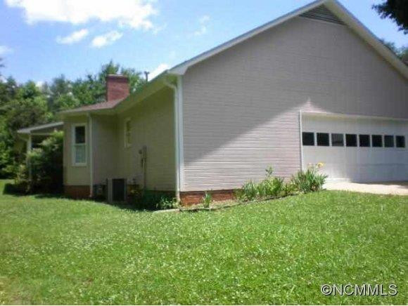 298 Sherry Street - Photo 3