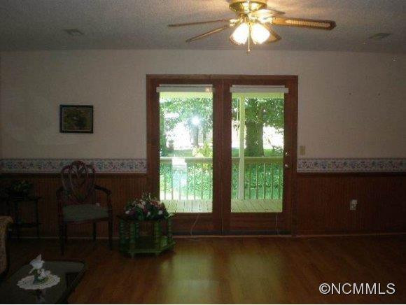 298 Sherry Street - Photo 5
