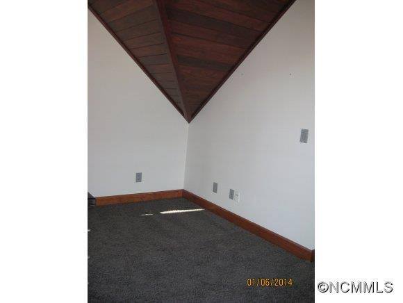 64 Summit Hill Road - Photo 16