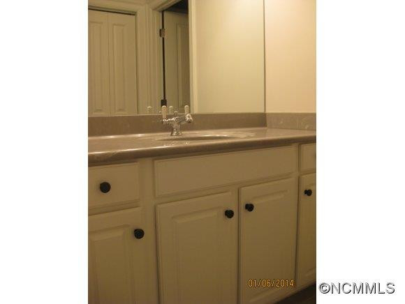 64 Summit Hill Road - Photo 19