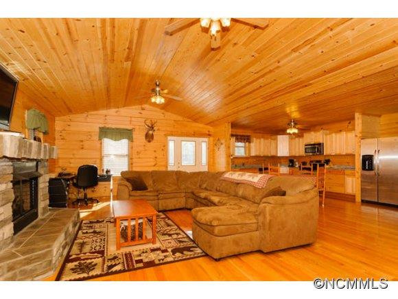 124 Pikes Peak Drive - Photo 3